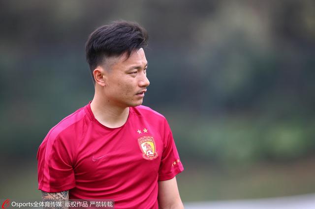 法律上的父亲和法律上的两个女儿