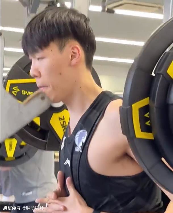 印度女人毛茸茸**