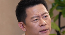 小妖精娇媚的呻吟乳